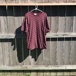Men’s Champion “all over script” tee, Size XL